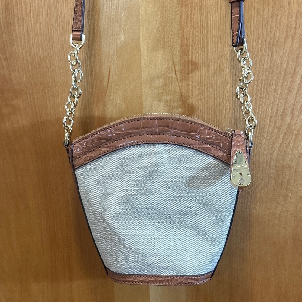 Calvin Klein Crossbody Mini Bucket
